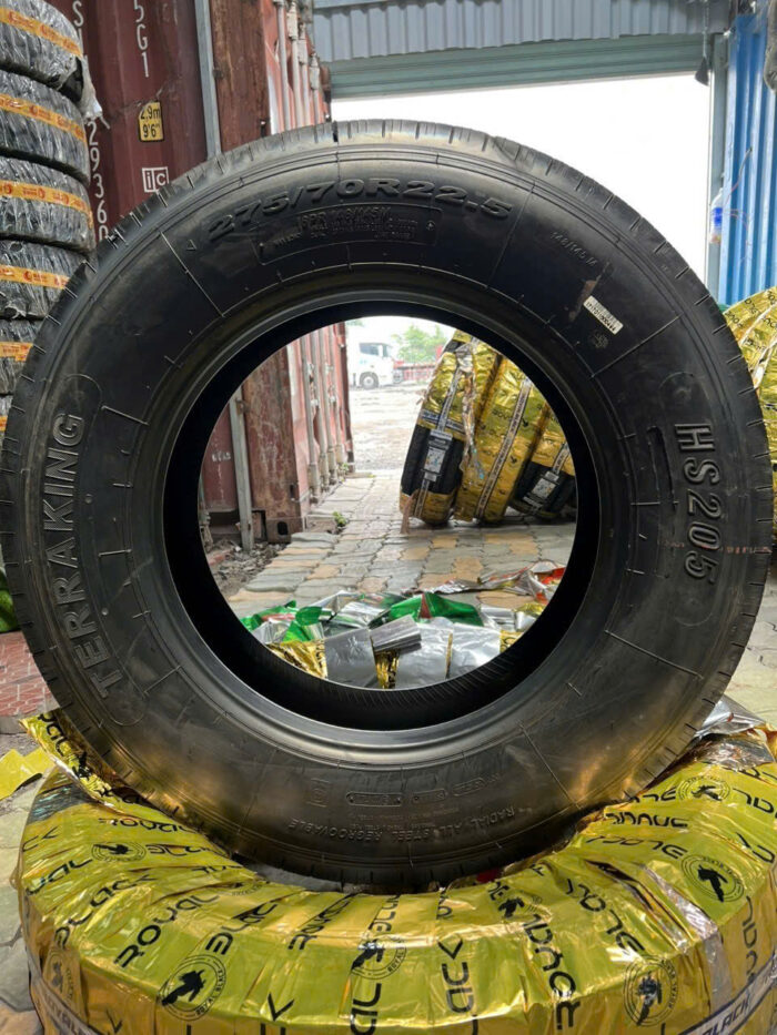 275.70R22.5 Terraking HS203 Lốp xe 275/70R22.5 Terraking HS203 - Ảnh 1